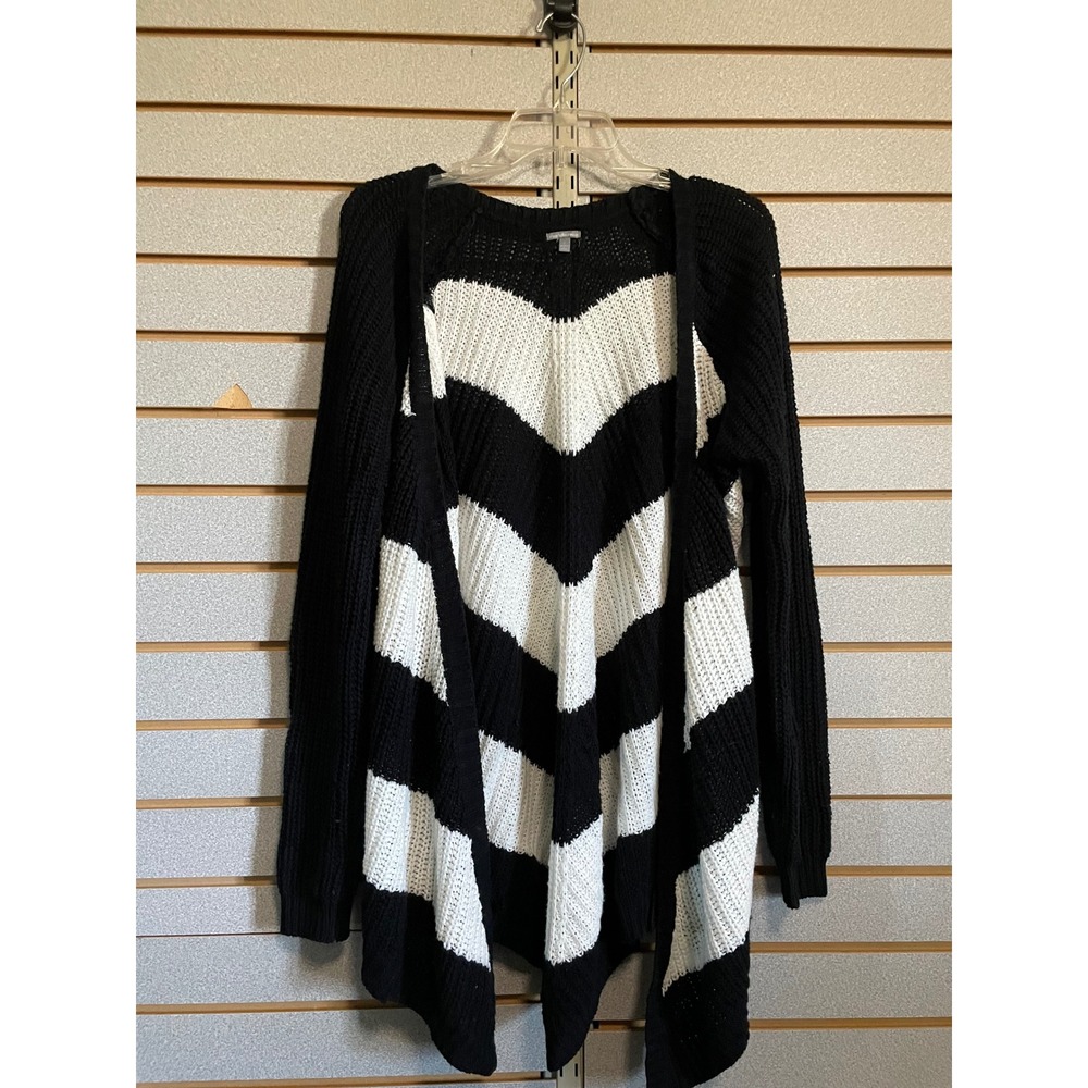 Charlotte Russe Black White Chevron‎ Knit Open Front Cardigan Sweater